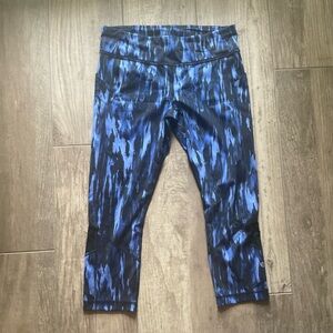 Lululemon Crop Mesh Detail Legging
